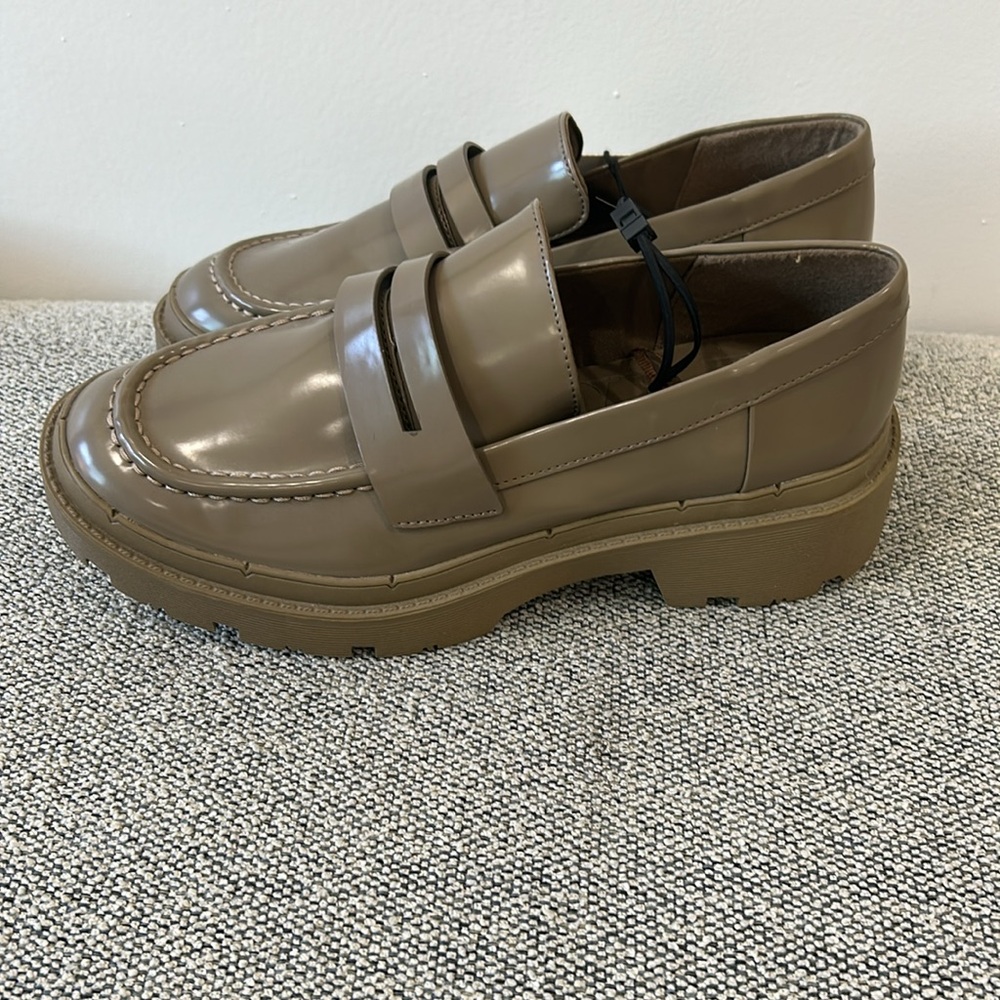 Zara Women's Taupe Loafers - Picture 3 of 3